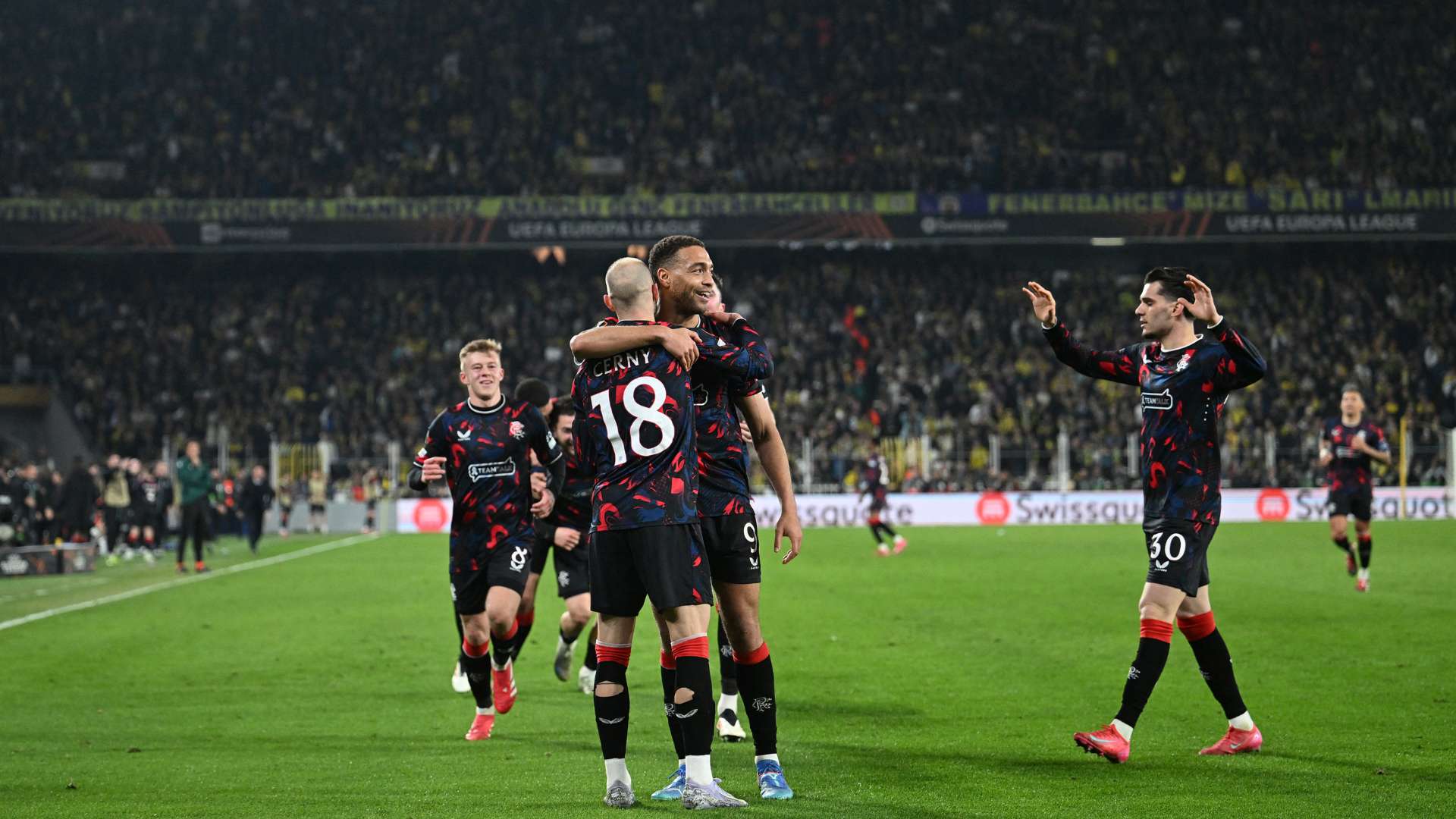 目最打动人 目最打动人